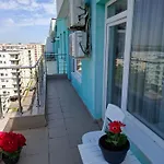 Διαμέρισμα 2 Apartment, Max 4 Persons, 30 Meters Far From The And The Black Sea