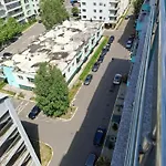 2 Apartment, Max 4 Persons, 30 Meters Far From The And The Black Sea Διαμέρισμα *