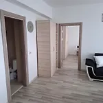 Διαμέρισμα 2 Apartment, Max 4 Persons, 30 Meters Far From The And The Black Sea *