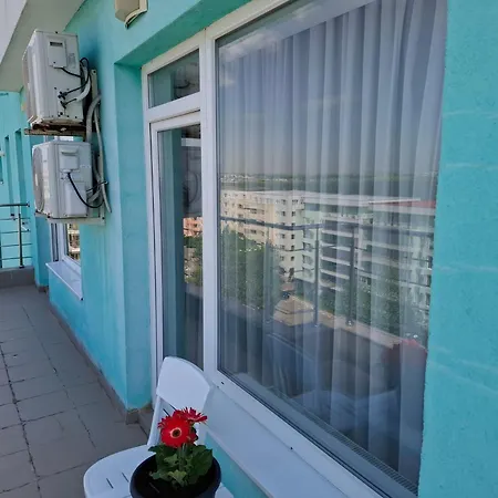 Διαμέρισμα 2 Apartment, Max 4 Persons, 30 Meters Far From The And The Black Sea