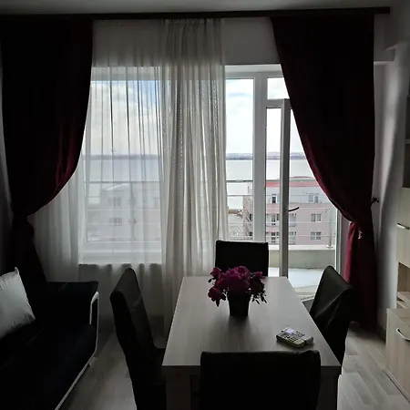 Διαμέρισμα 2 Apartment, Max 4 Persons, 30 Meters Far From The And The Black Sea