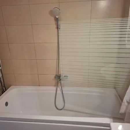 2 Apartment, Max 4 Persons, 30 Meters Far From The And The Black Sea *