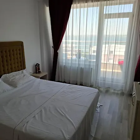 2 Apartment, Max 4 Persons, 30 Meters Far From The And The Black Sea *
