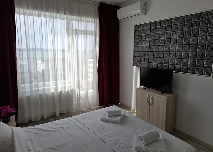 2 Apartment, Max 4 Persons, 30 Meters Far From The And The Black Sea Apartamento