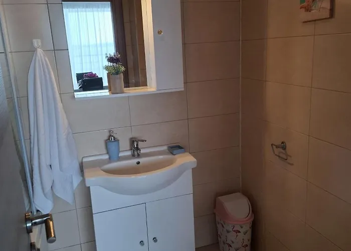 Apartamento 2 Apartment, Max 4 Persons, 30 Meters Far From The And The Black Sea